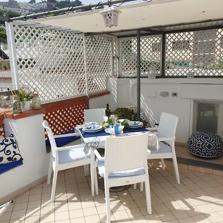 Donna Rosa - Charming House By The Sea