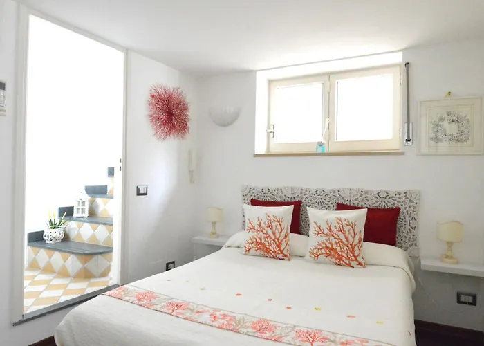 Hébergement de vacances Donna Rosa - Charming House By The Sea *