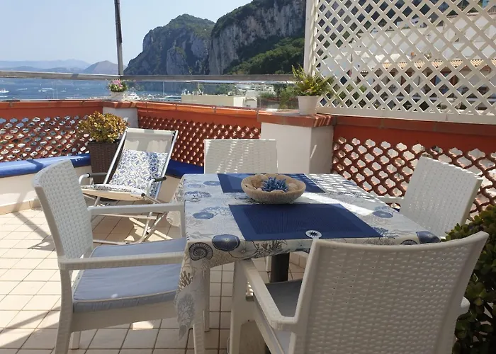 Donna Rosa - Charming House By The Sea *