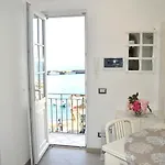 Hébergement de vacances Donna Rosa - Charming House By The Sea *