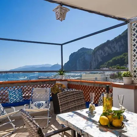 Holiday home Donna Rosa - Charming House By The Sea *