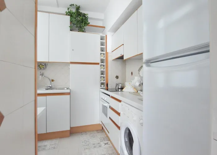 Donna Rosa - Charming House By The Sea 펜션 *