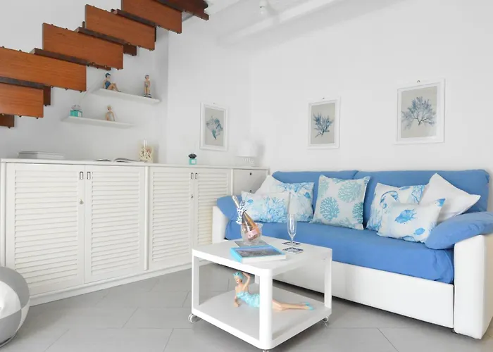 Donna Rosa - Charming House By The Sea 펜션