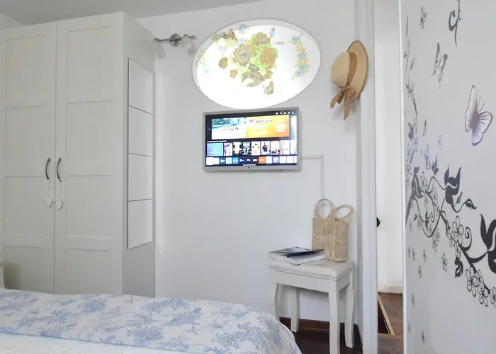 Donna Rosa - Charming House By The Sea