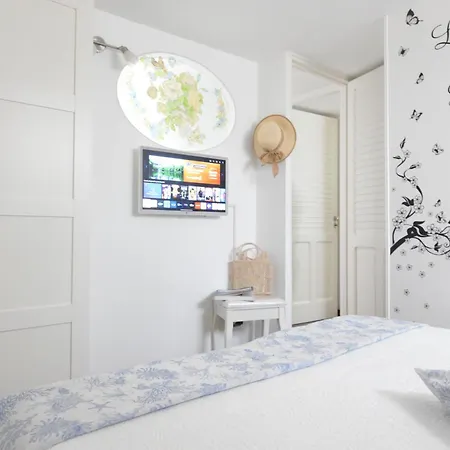 Donna Rosa - Charming House By The Sea Capri